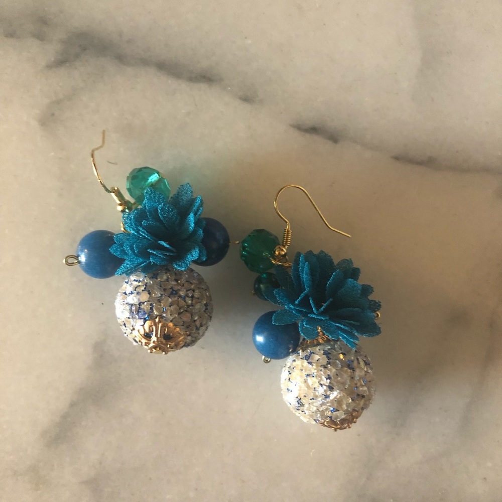 Royal Blue and Gold Cluster Earrings - Picture 4 of 4